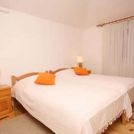 Apartamento With Wifi - 4760